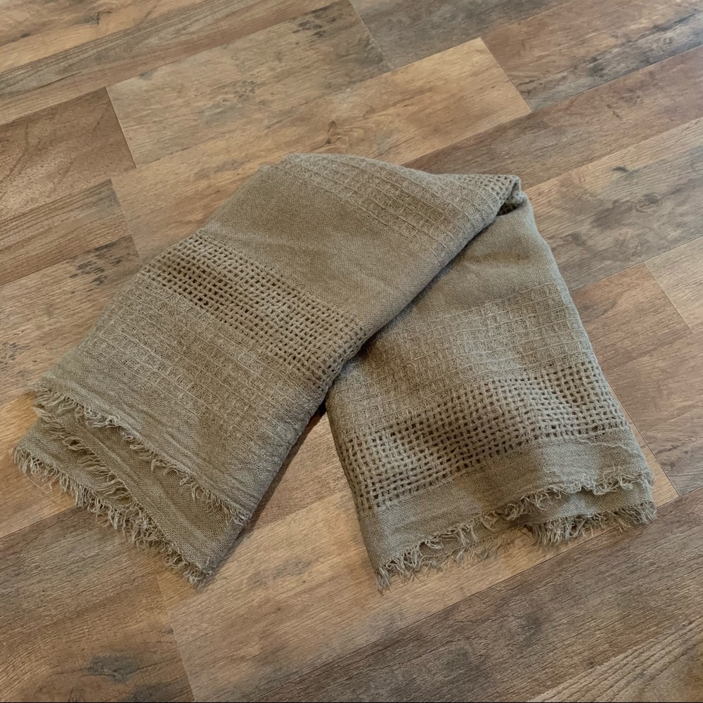Taupe waffle knit infinity scarf - Picture 2 of 7